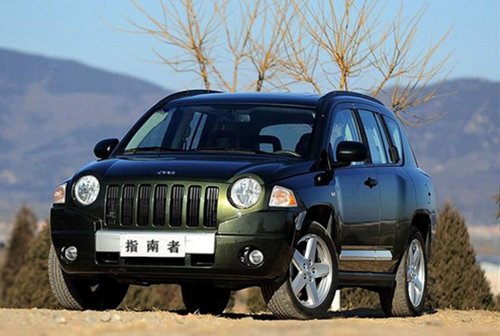 资讯 正文 原装进口的纯正四驱城市suv jeep compass指南者是