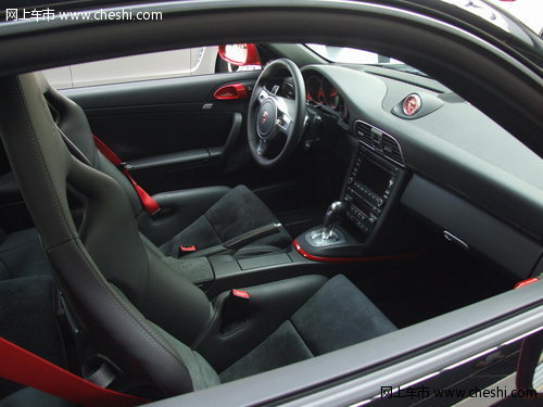 东莞保时捷中心联手天骄峰景—保时捷911 Carrera S Porsche Carrera Cup Asia限量版