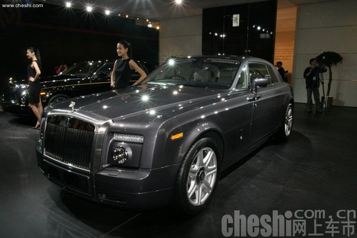 劳斯莱斯幻影礼宾加长版天津港现车展出