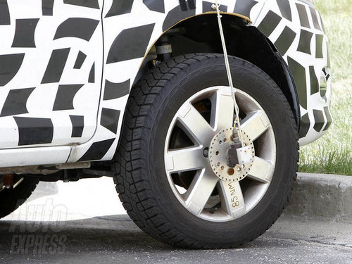 嘉年华“SUV”测试谍照 将与日产Juke竞争