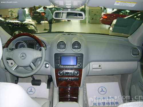 2011款奔驰ML350中规 天津现车最新报价