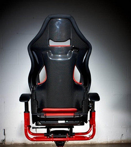 法拉利碳纤办公座椅 售价堪比MINI Coupe