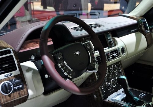 2011款路虎揽胜3.0系列 天津港现车到店