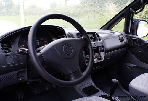 风行菱智深圳全系让利1万元 店内有现车