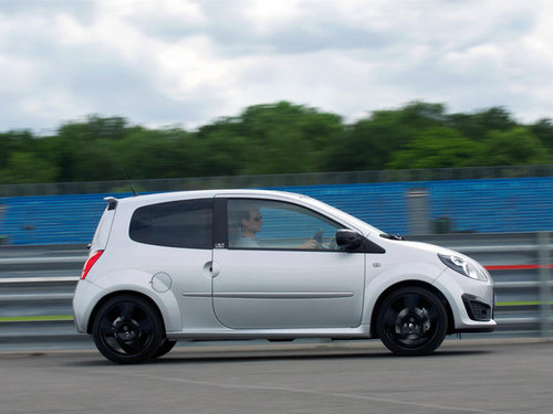 雷诺双子车型发布 限量车型纪念银石赛道