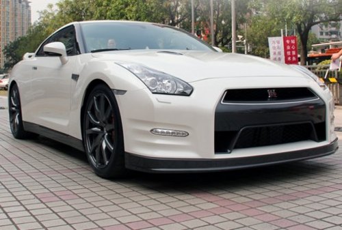 2012款全新日产GT-R  天津港口现货出售