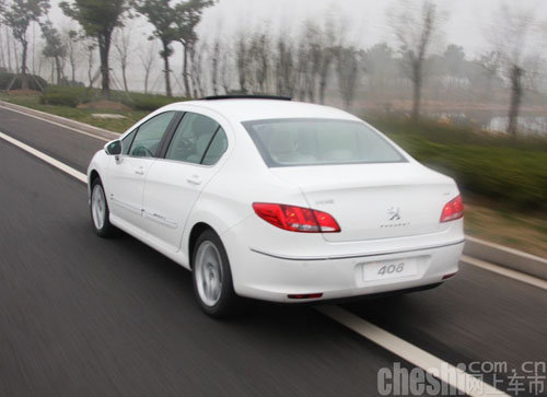 标致408现车 优惠6000元送2000装潢礼包