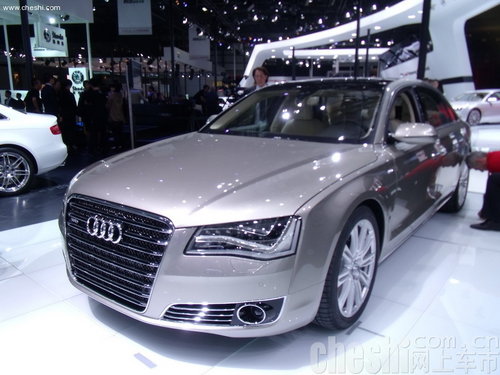 2011款新奥迪A8L 天津地区现车到店出售