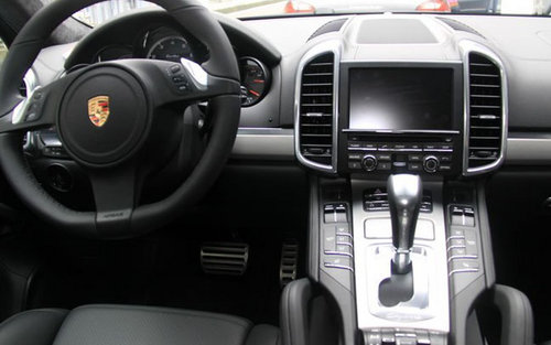 2011款保时捷卡宴3.0T天津港口店内热卖