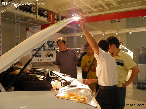 纯正越野SUV车型进入国际汽车工业展览会