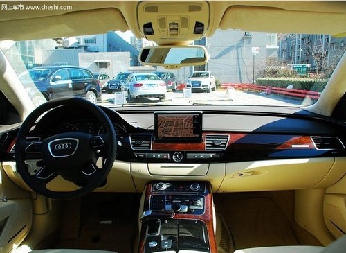 2011款奥迪A8L 6.3L天津港现车充足出售