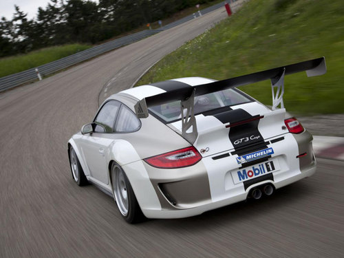 新保时捷911 GT3 Cup发布 采用100L大油箱