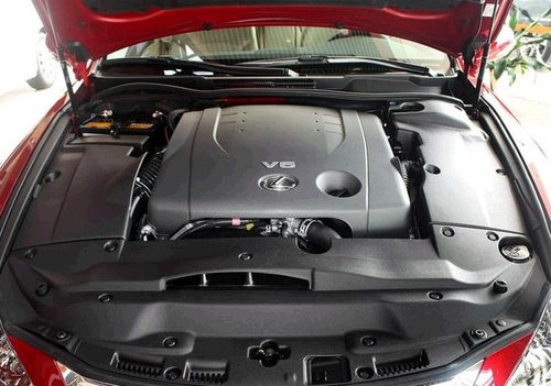 雷克萨斯IS250C 哈尔滨车展优雅上市