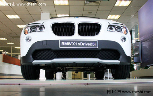 打破常规找寻不同姿态 BMW X1静态实拍