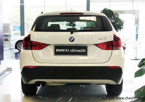 打破常规找寻不同姿态 BMW X1静态实拍