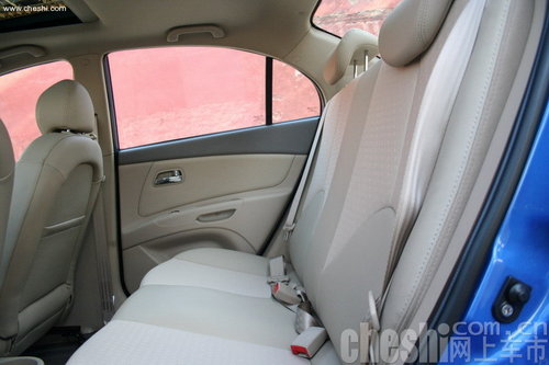 现购锐欧享10000元现金优惠+4000元精品