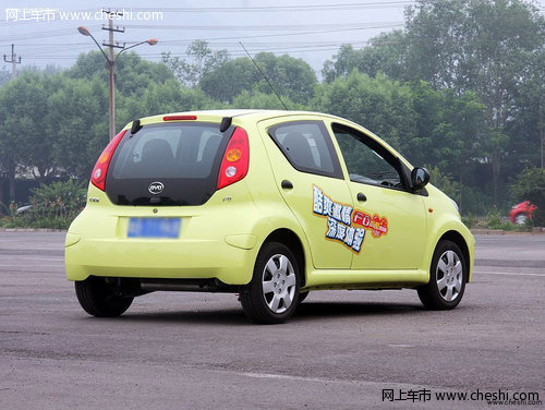 试看工薪阶层的微型小车 比亚迪F0_比亚迪F0