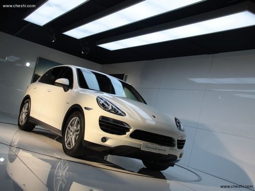 2011款保时捷卡宴3.6白色现车 天津热销