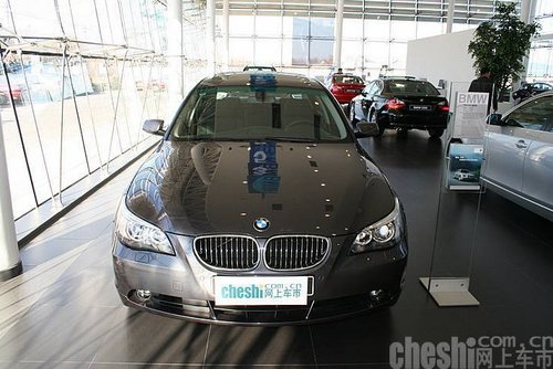 2011款国产宝马5系523i 天津港现车热销高清图片