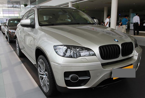 2011款宝马X6系列天津港店内现车大降价