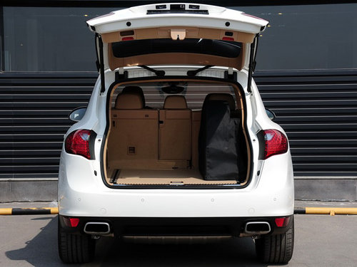 2011款保时捷卡宴3.6银色天津9月底到车