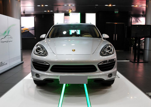 2011款保时捷卡宴3.6银色天津9月底到车