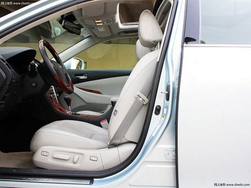 购雷克萨斯ES240优惠现金20000元