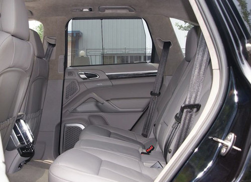 2011款新保时捷卡宴3.6 天津港白色热销