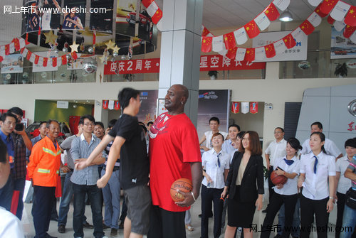 风神载NBA“雷电巧克力”惊现星城长沙