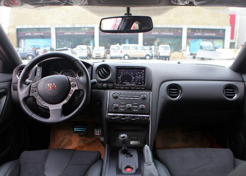 2012款日产GT-R高性能版天津港现车热销