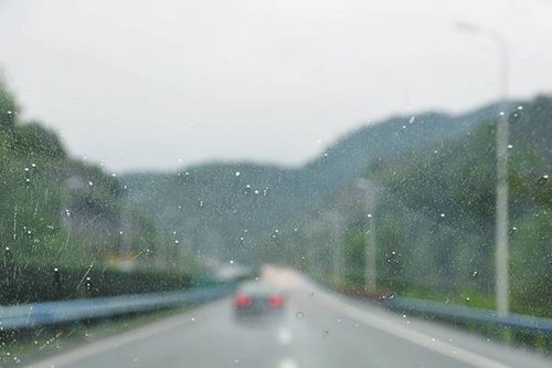 新途锐—途行疆域第二天：雨中激情闯西安