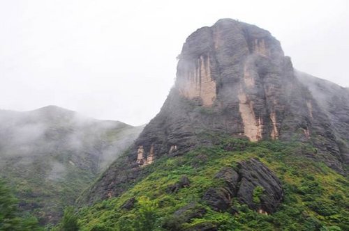 新途锐—途行疆域第二天：雨中激情闯西安