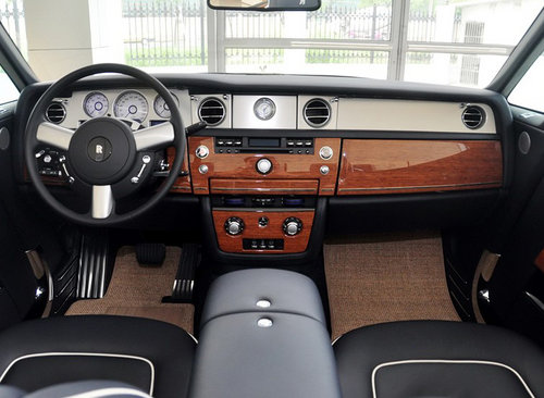 2012款劳斯莱斯幻影天津港现车展厅到店