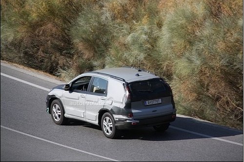 新款CR-V欧洲测试谍照 预计明年秋上市