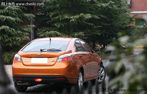 时尚MG6 Fastback订金10000元送大礼包