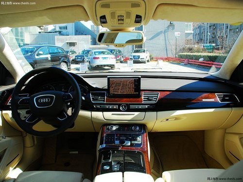2011款奥迪A8L低功率 天津现车到店出售