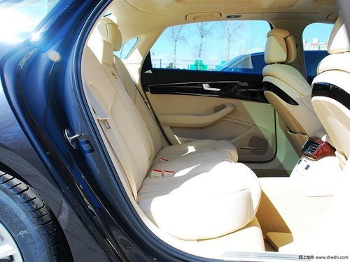 2011款奥迪A8L低功率 天津现车到店出售