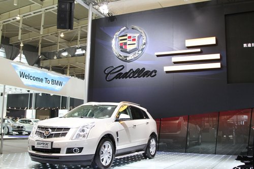 南京国际车展首发凯迪拉克2012款SRX