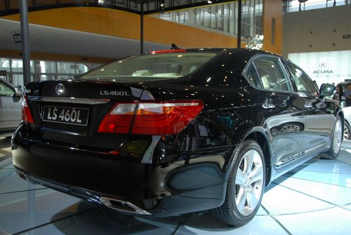 2011南京国际车展实拍雷克萨斯LS460L