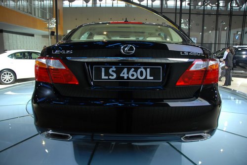 2011南京国际车展实拍雷克萨斯LS460L