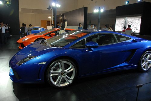 2011年南京国际车展豪华车展台(二)
