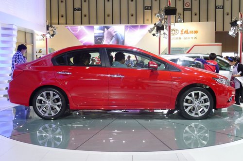 南京车展东风本田第九代思域正式亮相