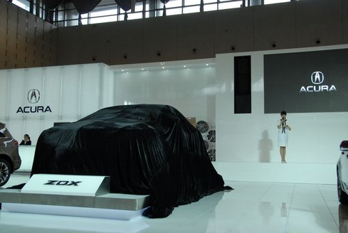 讴歌全地形轿跑ZDX南京国际车展正式上市