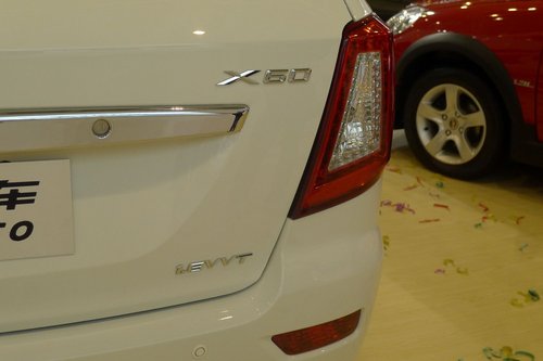 力帆SUV X60南京国际车展上市及实拍