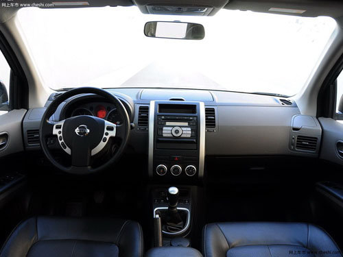 东风日产奇骏 兰州可享1.6万元现金优惠