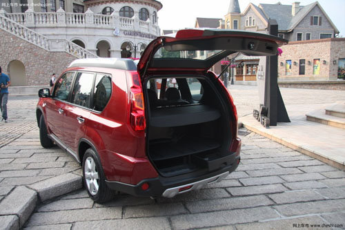 东风日产奇骏 兰州可享1.6万元现金优惠