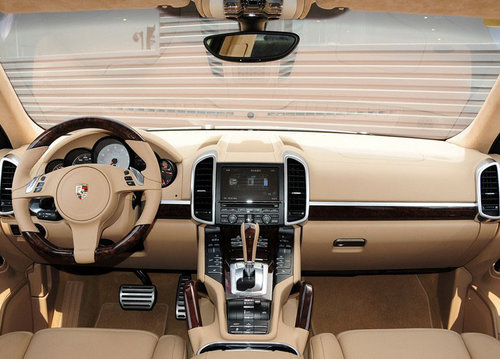 2011款保时捷卡宴3.6白色 天津港口热销