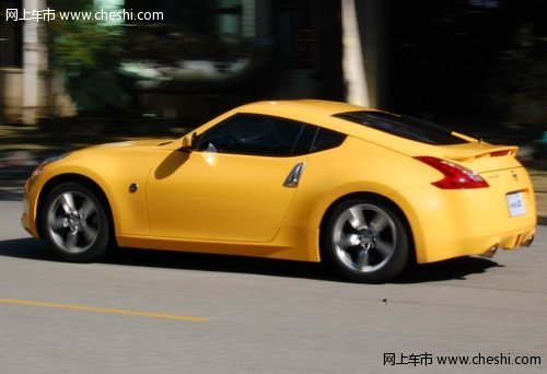 东南渝兴日产 370Z原装进口现接受预定