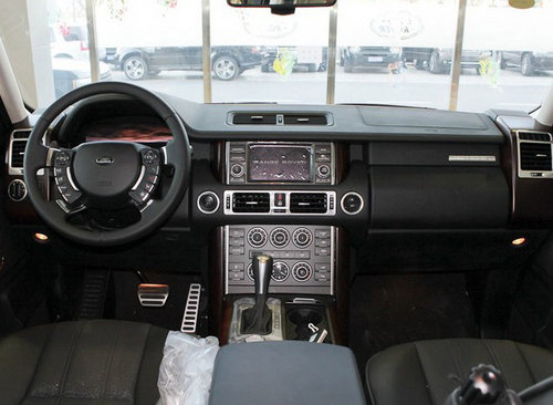 新路虎揽胜系列天津港现车最新优惠报价