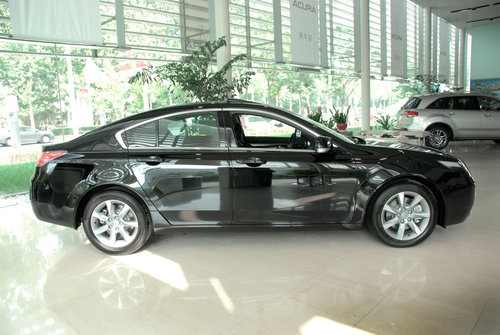 南京讴歌Acura TL 2012款雨田4S店实拍